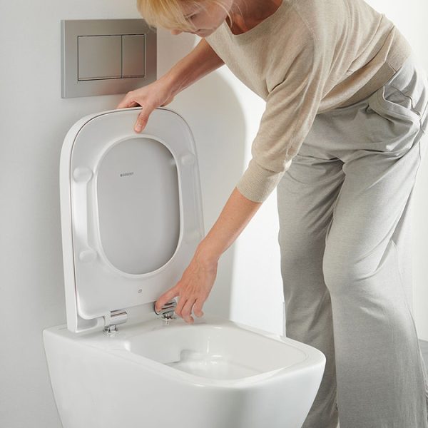 Geberit Selnova Square Rimless Wall Hung Pan + Soft Close Seat Pack - Image 5