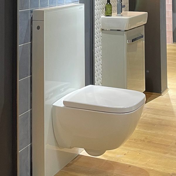 Geberit Selnova Square Rimless Wall Hung Pan + Soft Close Seat Pack - Image 7