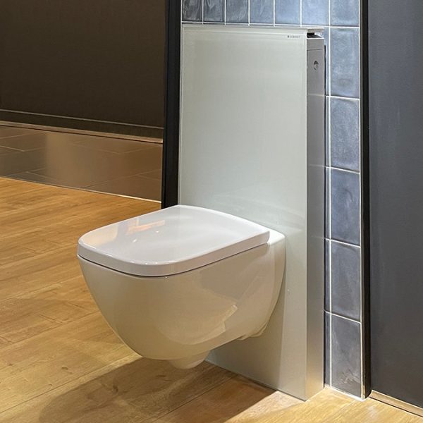 Geberit Selnova Square Rimless Wall Hung Pan + Soft Close Seat Pack - Image 6