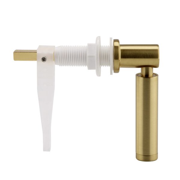 Arezzo Traditional Toilet with Brushed Brass Lever - Image 4