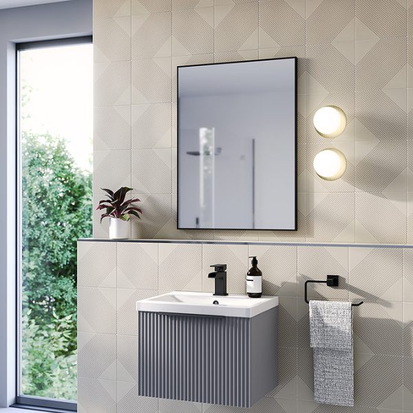 Arezzo Thin Frame 600 x 800mm Rectangular Mirror   Matt Black - Image 2