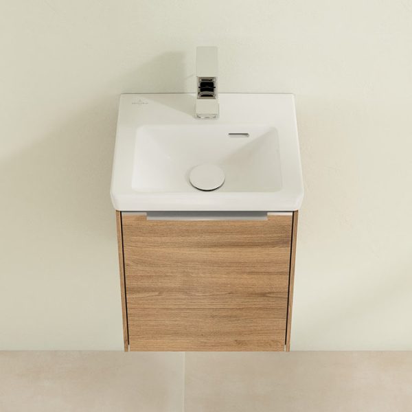 Villeroy and Boch Subway 3.0 Kansas Oak 370mm Wall Hung 1 Door Vanity Unit with Glossy Aluminium Handle - Image 4