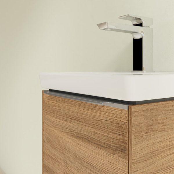 Villeroy and Boch Subway 3.0 Kansas Oak 370mm Wall Hung 1 Door Vanity Unit with Glossy Aluminium Handle - Image 5