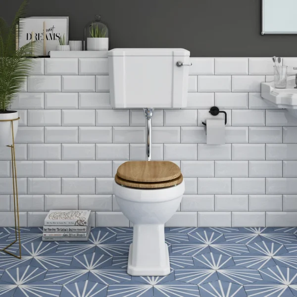 Carlton Traditional Low Level Toilet with Soft Close Seat