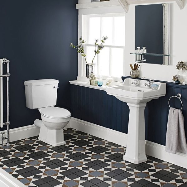 Nuie Carlton Traditional Toilet with Seat - Image 2