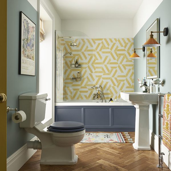 Heritage Hatton Close Coupled Toilet with Traditional Chrome Cistern Lever - Image 2