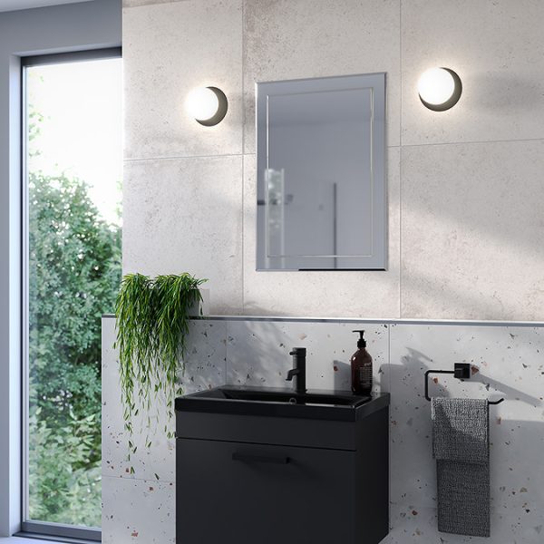 Trafalgar 500 x 700mm Rectangular Bevelled Bathroom Mirror - Image 3