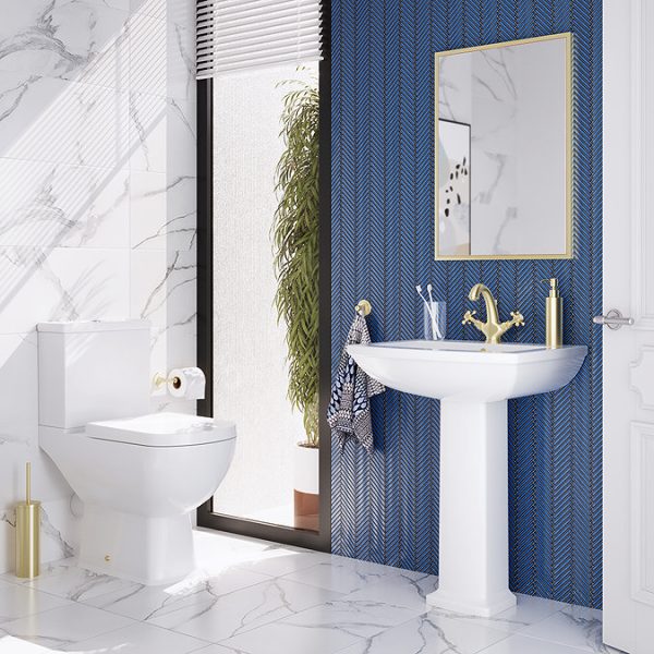 Arezzo Brushed Brass Square Edge 700 x 500 Mirror - Image 2