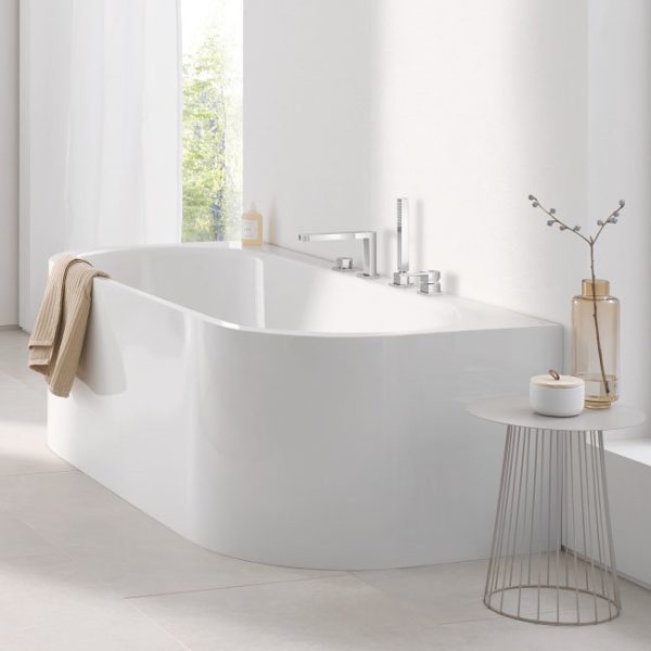 Grohe Plus 3 Tap Hole Rim Mounted Bath Mixer (No Spout) - Image 2