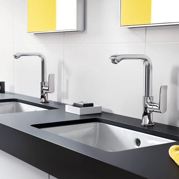 hansgrohe Metris Single Lever Basin Mixer 230 with Swivel Spout and Pop up Waste - Image 4