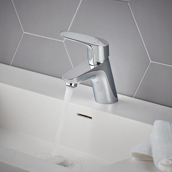 hansgrohe Focus Single Lever Basin Mixer 70 with Push open Waste - Image 3