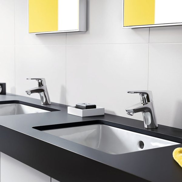 hansgrohe Focus Single Lever Basin Mixer 70 with Pop up Waste - Image 2