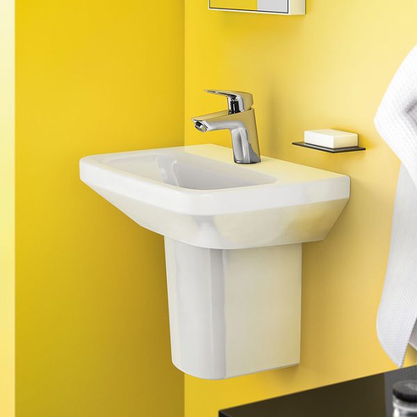 hansgrohe Logis Single Lever Basin Mixer 70 without Waste (min. 0.2 Bar) - Image 2