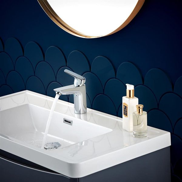 hansgrohe Logis Single Lever Basin Mixer 100 without Waste - Image 3