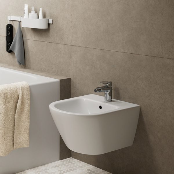 hansgrohe Vernis Blend Single Lever Bidet Mixer with Pop up Waste   Chrome - Image 3