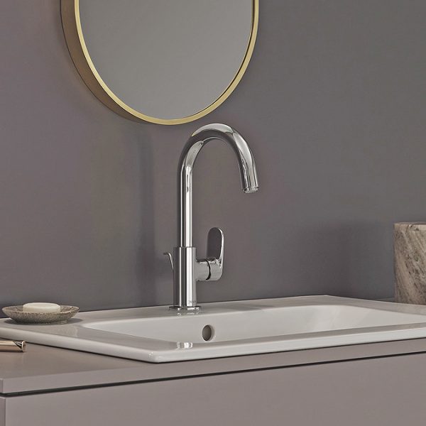 hansgrohe Vernis Blend Single Lever Basin Mixer with Swivel Spout and Pop up Waste - Image 5