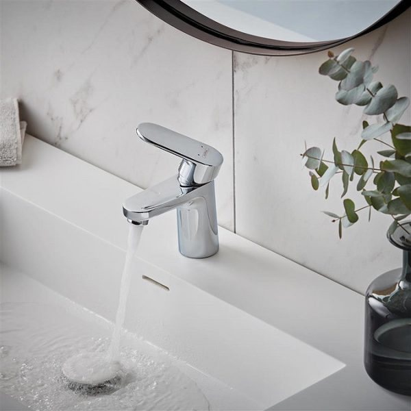 hansgrohe Vernis Blend Single Lever Basin Mixer 70 without Waste   Chrome - Image 3
