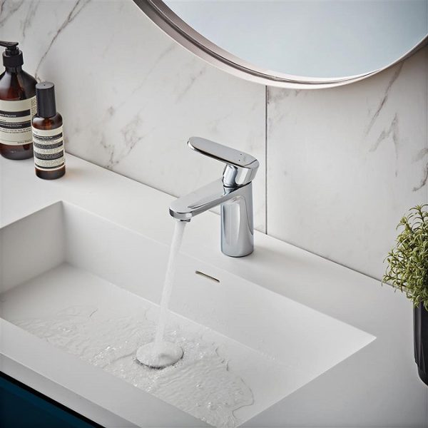 hansgrohe Vernis Blend Single Lever Basin Mixer 100 without Waste   Chrome - Image 3