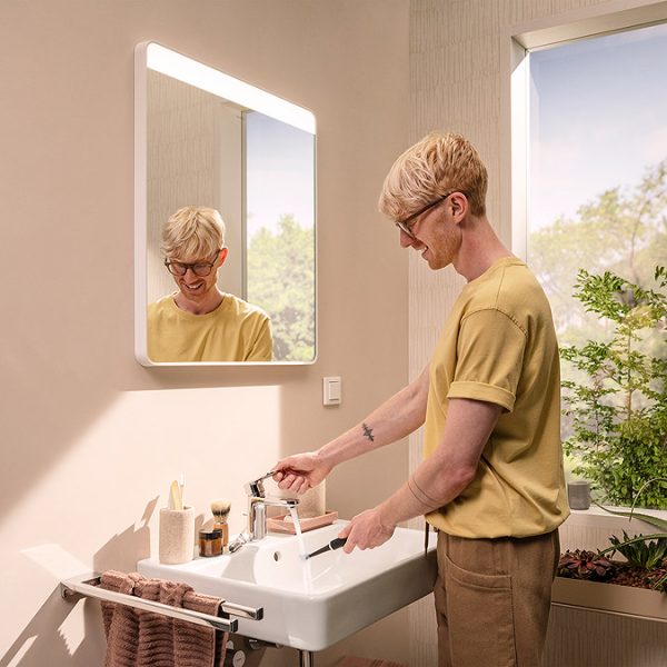 hansgrohe Vernis Blend Single Lever Basin Mixer 100 CoolStart with Pop up Waste   Chrome - Image 2