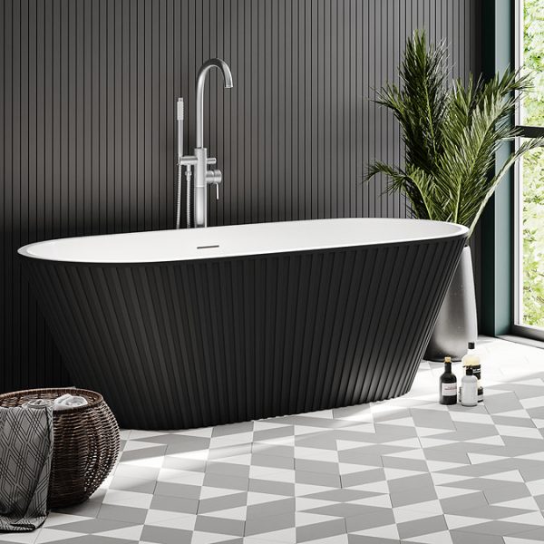 Arezzo Fluted 1700 x 800mm Double Ended Freestanding Bath Matt Black - Image 3