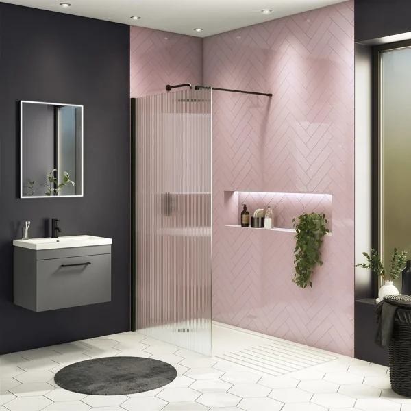Arezzo 1600 x 800 Fluted Glass Matt Black Profile Wet Room (1000 Screen, Square Support Arm + Tray)
