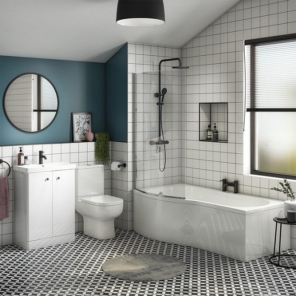 Cruze B Shaped Shower Bath   1700mm with Screen & Panel - Image 2