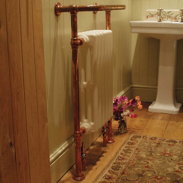 Bampton Traditional Copper 960 x 675mm Heated Towel Radiator - Image 3