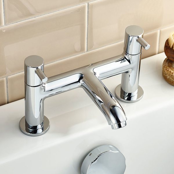 Ideal Standard Ceraline 2 Tap Hole Bath Filler - Image 5