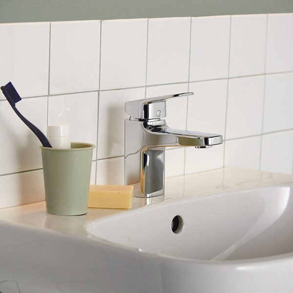 Ideal Standard Ceraplan Single Lever Basin Mixer with Click Waste - Image 6