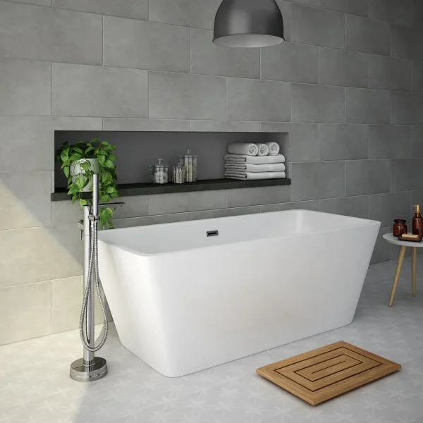 Valencia 1600 Square Modern Freestanding Bath Gloss White with Waste