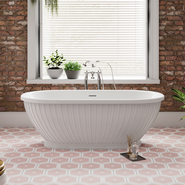 Chatsworth 1700 Fluted Freestanding Curved Bath   Double Ended with Chrome Waste