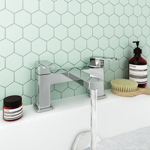 Toreno Modern Chrome Bath Filler Tap - Image 3