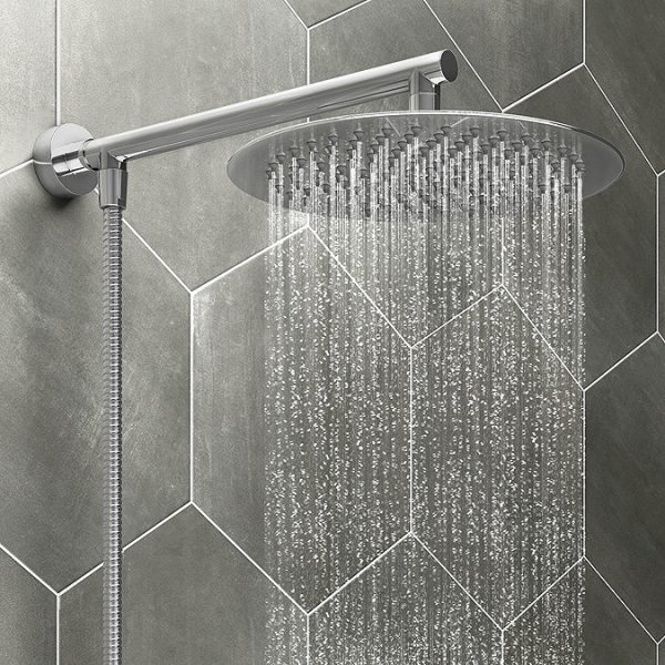 Cruze Bath Taps with Overhead Rainfall Shower Head   Chrome - Image 4