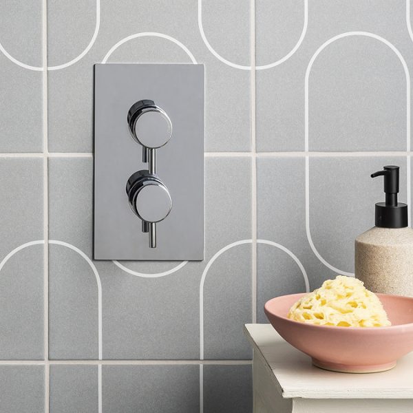 Cruze Concealed Modern Shower Package with Valve + Fixed Round Head - Image 4
