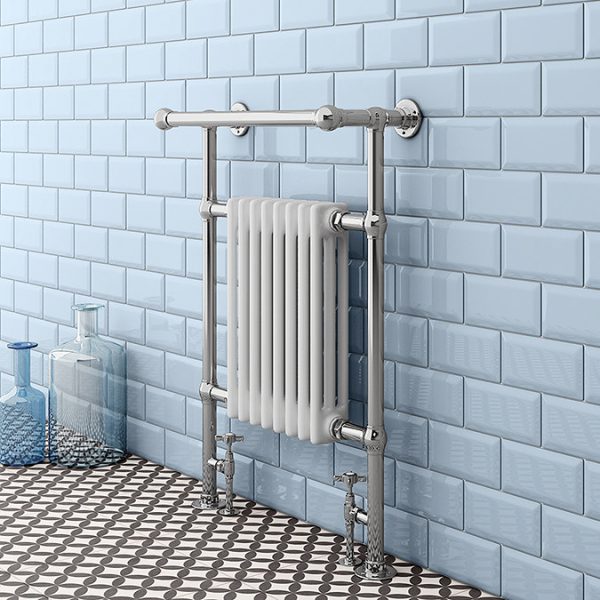 Keswick Traditional 963 x 673mm Heated Towel Rail Radiator (8 Sections) - Image 3