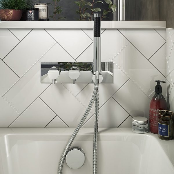 Cruze Round Shower System (200mm Fixed Head, Handset + Integrated Parking Bracket) - Image 6
