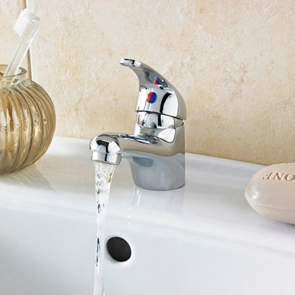 Modern Single Lever Basin Tap   Chrome - Image 4