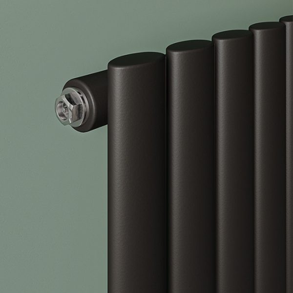 Metro Horizontal Radiator   Matt Black   Single Panel (600mm High) 826mm Wide - Image 5