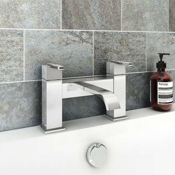 Milan Modern Mono Basin Mixer and Bath Filler   Chrome - Image 6