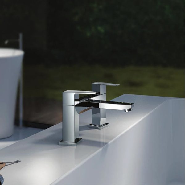 Monza Curved Modern Bath Tap - Image 4
