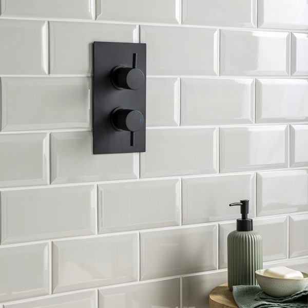 Arezzo Matt Black Round Thermostatic Shower Pack with Head + Handset - Image 4