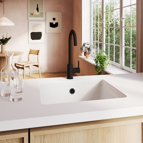 Bower Alberta Modern Matt Black Single Lever Kitchen Mixer Tap - Image 4