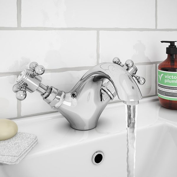 Chatsworth 1928 Traditional Crosshead Mono Basin Mixer Tap - Image 5