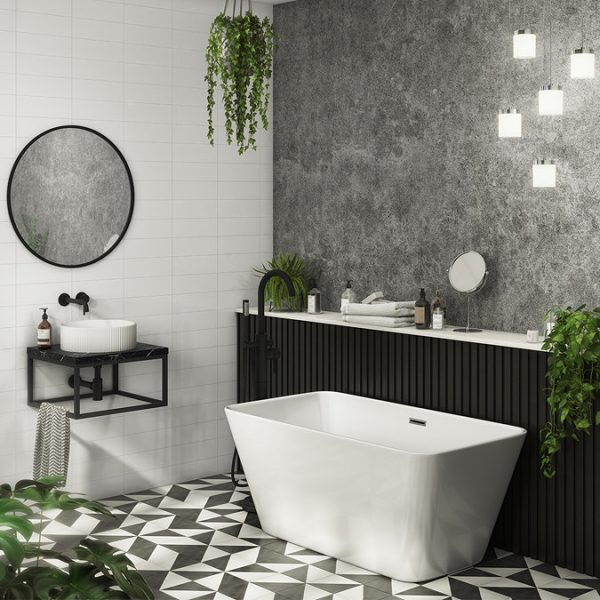 Valenica 1300 Small Freestanding Bath - Image 2