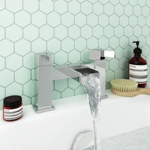 Edge Waterfall Bath Filler