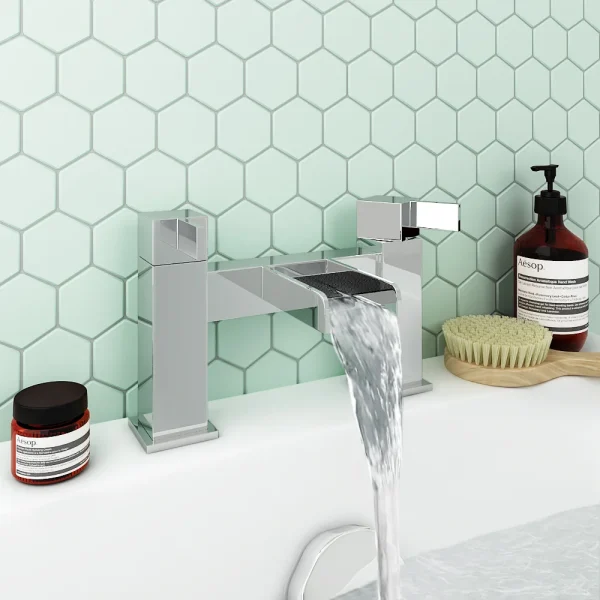 Edge Waterfall Bath Filler