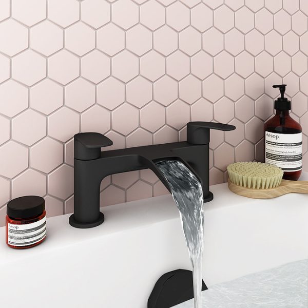 Valencia Matt Black Waterfall Bath Filler - Image 3